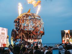 -北戴河碧螺塔海上酒吧公园