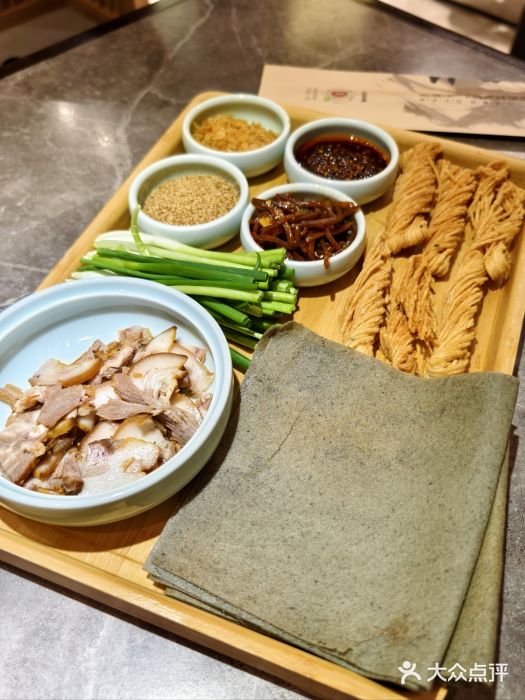 闫府私房菜·百年鲁菜(恒隆店)图片