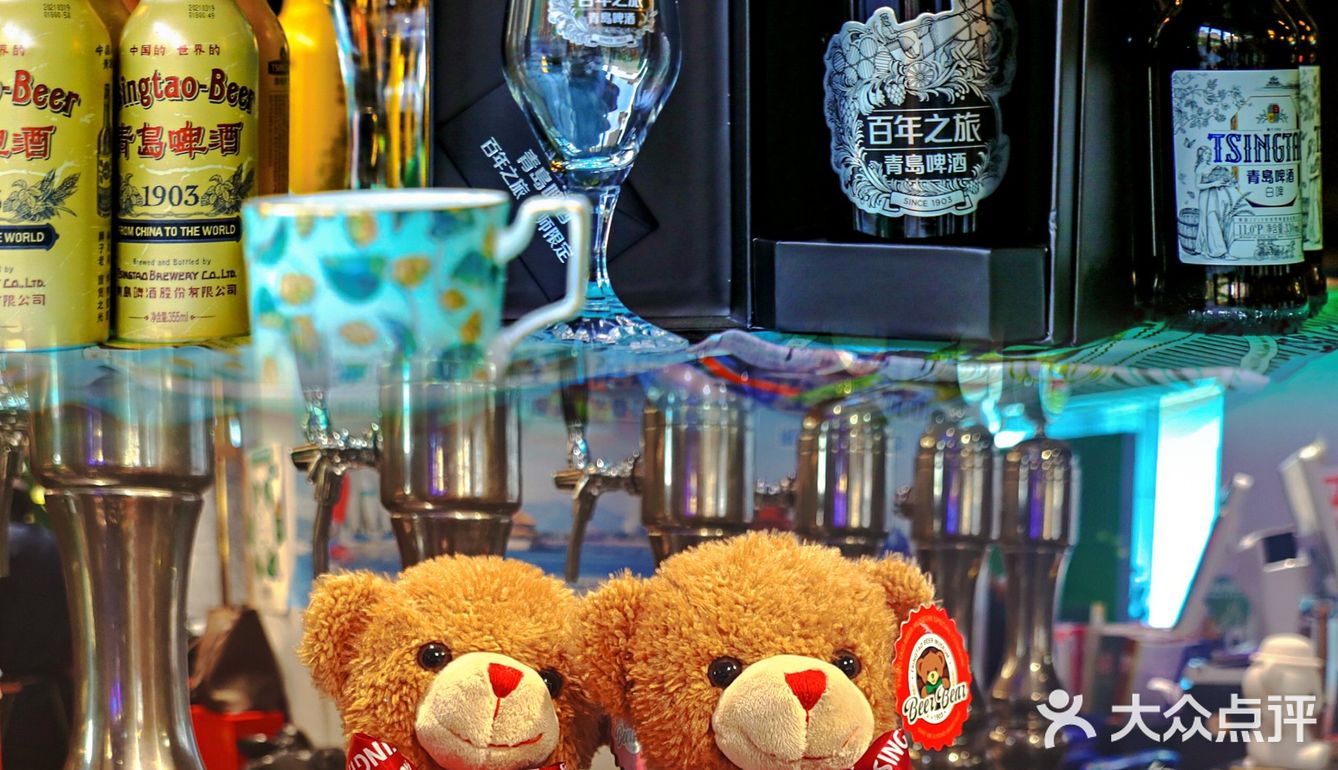 浪漫的夏夜约上三五好友，觥筹交错🍻🍻🍻