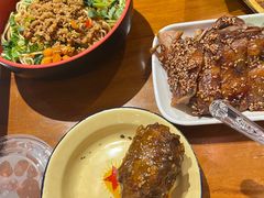 -爆炸头阿姨小四川正宗川味小吃(无任何分店)
