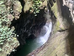 -龙水峡地缝景区