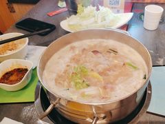 -四季喧黔味豆米火锅(万达广场店)