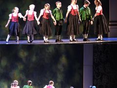 -交通银行前滩31演艺中心