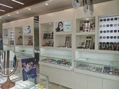 -明月眼镜(三坝店)