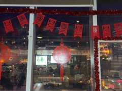 -大头虾越式风味餐厅(光明广场店)