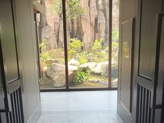 -忆江南·临江鱼馆