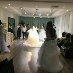 -深白婚纱艺术馆(王府壹号店)