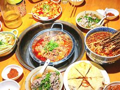 -大众跷脚牛肉馆·非遗传承单位(峨眉山店)