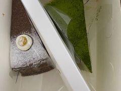 芒果抹茶奶油奶酥蛋糕-black rainbow coffee