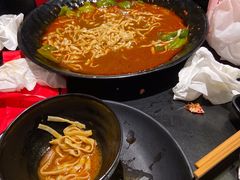 -沪小胖小龙虾(淮海中路旗舰店)
