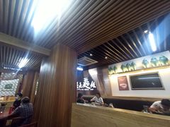 大堂-亮亮面馆(经六路店)