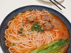 -巷子宽·酸菜鱼(迪士尼小镇店)