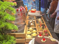 -雍容荟帝王蟹活龙虾展台自助(IFS黑金店)