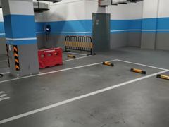 -吾悦广场·停车场