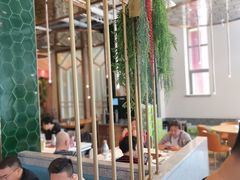 -红樱桃·欢乐餐厅(太原里店)