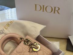 -小飞侠奢侈品回收 寄卖 养护(宝山宝龙广场店)