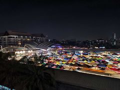 -席娜卡琳火车铁道夜市