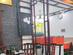 -湖南人家湘菜馆(镇江路店)