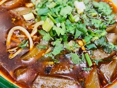 -拈签一笑黄牛肉辣卤串串