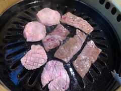 -炼火烤肉店