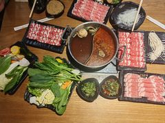 -呷哺呷哺(万达新世界店)