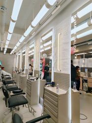 -Z.X HAIR SALON张新美业