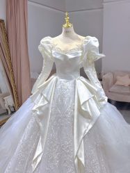 -欣薇婚纱(新源乐汇城店)