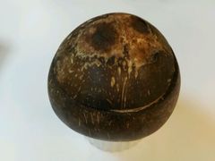 -志龙皇冠吃货椰子铺