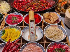 -周小明火锅(黑金冠社区店)