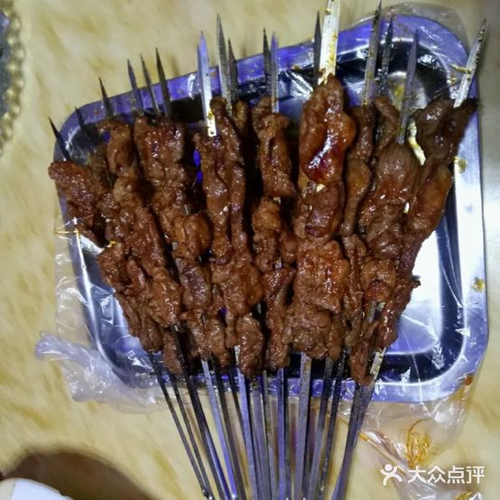 张鱼儿烧烤吧(洪阳店)
