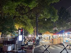 -吴山路夜市