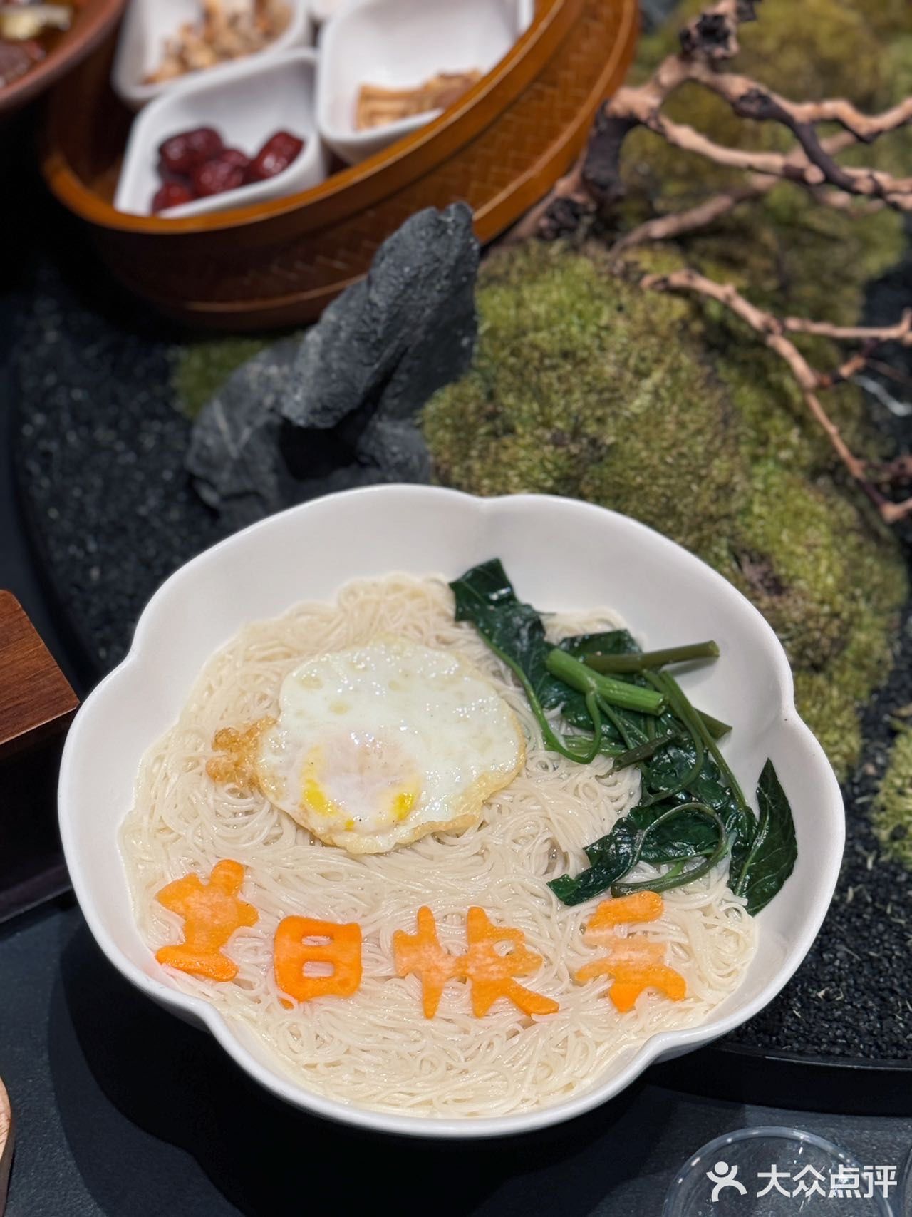 不敢想象在这里过生日该有多幸福！！！