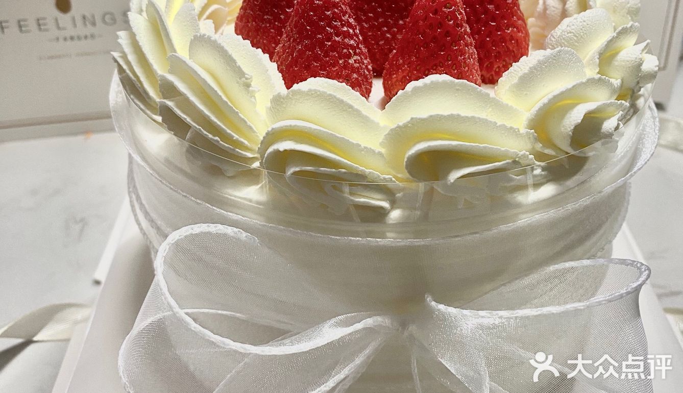 🍓草莓蛋糕真的太适合闺蜜聚会啦！