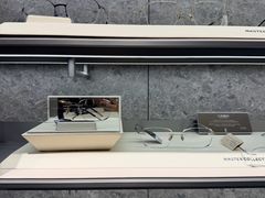-MUJOSH木九十眼镜(月星环球港B1店)