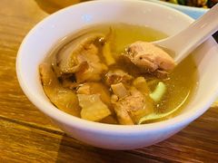 松茸汽锅鸡-中8楼风尚云南菜(颐堤港店)