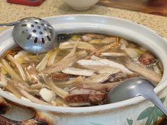 -杨记山珍鸡煲菌汤锅