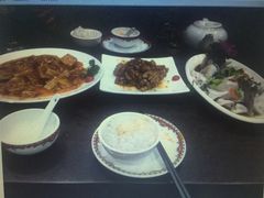 -金牌餐厅·天津菜·八珍豆腐·老爆三(瓷房子店)