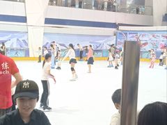 -正佳冰河湾真冰滑冰场