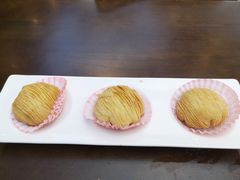 金枕榴莲酥-味友味港印记(厦门集美银泰百货店)
