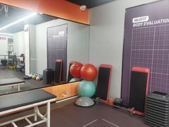 -乐刻运动健身(同曦假日百货店)