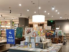 -魔方城市书房(中街益田店)