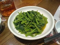 -黄泥岗·地道湖北菜(奥特莱斯店)