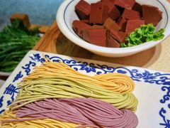 蔬菜手擀面-东镇老火锅(长春路首店)