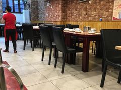 大堂-董厨煨汤馆(车站路店)
