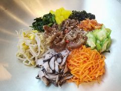 烤牛肉拌饭-梨花牛肉汤饭(仁恒伊势丹店)