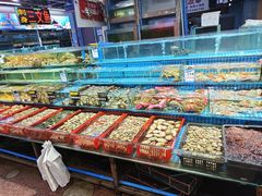 -渔人湾码头海鲜市场负二楼