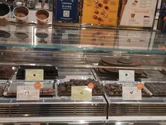 -VENCHI 闻绮(上海佛罗伦萨小镇店)