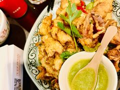 -大头虾越式风味餐厅(光明广场店)