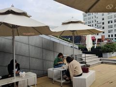 -UNI UNI(环亚凯瑟琳店)