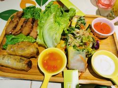 -越弥越南传统美食馆